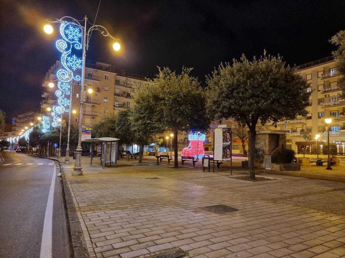 Residenza Margherita - Centralissima 萨莱诺 外观 照片