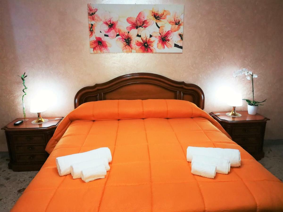 Residenza Margherita - Centralissima 萨莱诺 外观 照片